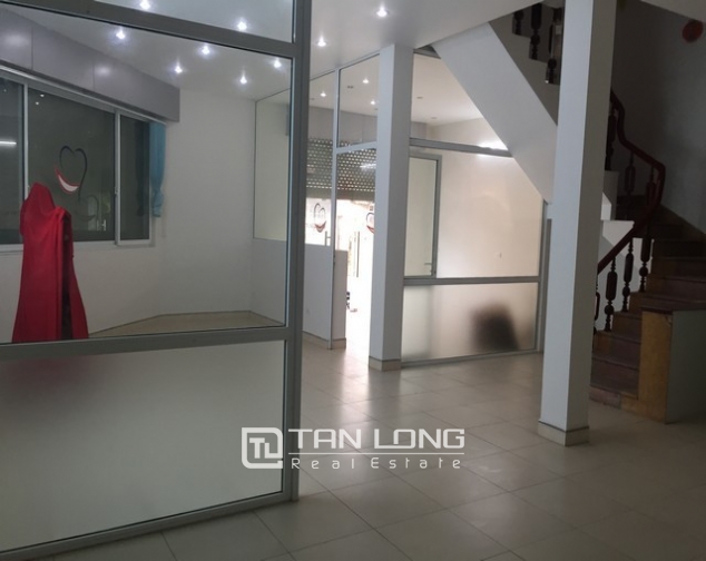 Nice house with 3 floors in Sai Dong street, Long Bien Street for lease 1