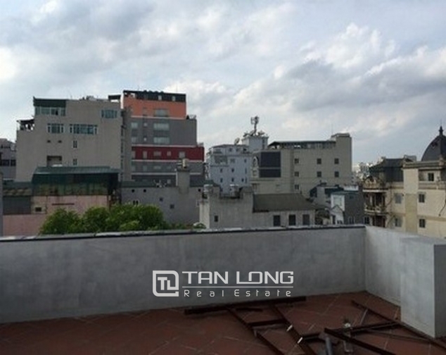 Nice office buliding with 8 stories for lease in Tran Nhan Tong street 5