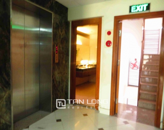 Nice office in Doi Can street, Ba Dinh district for lease 1
