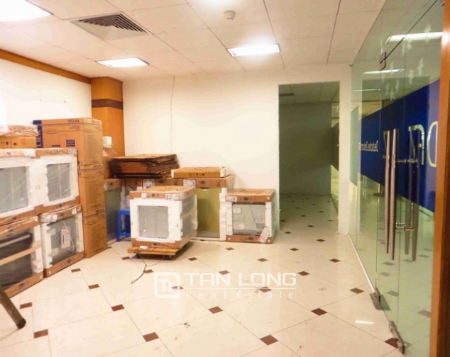 Nice office in Doi Can street, Ba Dinh district for lease 5