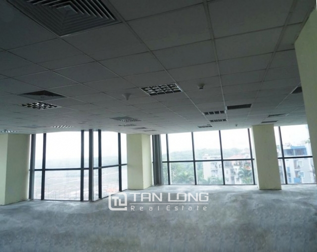 Nice office in Nguyen Chi Thanh street, Ba Dinh dist for lease 8