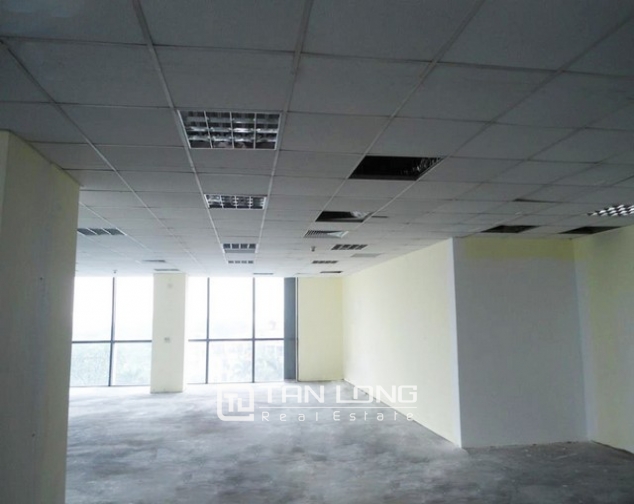 Nice office in Nguyen Chi Thanh street, Ba Dinh dist for lease 9