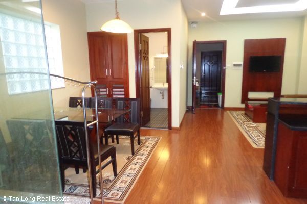 Nice serviced apartment with 2 bedrooms for lease in Cau Dat street 3