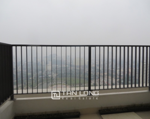 Nice view with large balcony apartment in Ha Do Park, Cau Giay District for rent 8