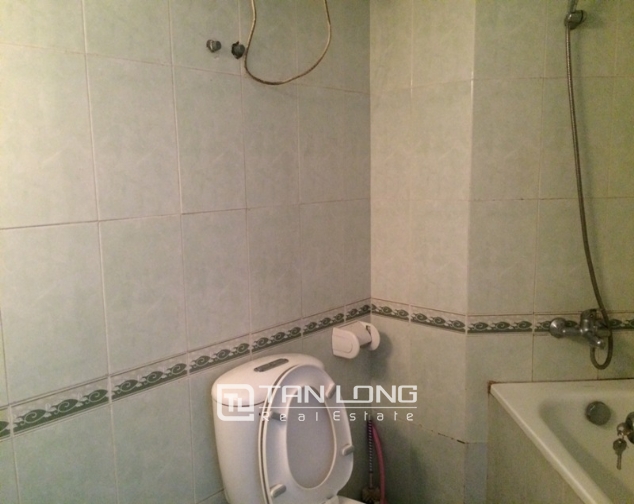 Nicely furnished 3 bedroom apartment to lease in 34T Trung Hoa Nhan Chinh urban, Cau Giay 4