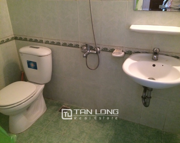 Nicely furnished 3 bedroom apartment to lease in 34T Trung Hoa Nhan Chinh urban, Cau Giay 9
