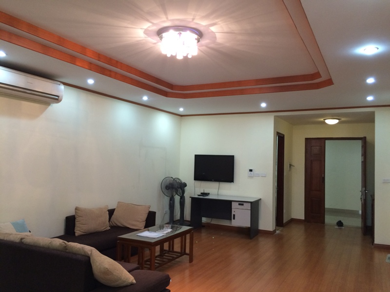 Nicely furnished 3 bedroom apartment to rent in 25T1 in N05 Tran Duy Hung, Cau Giay