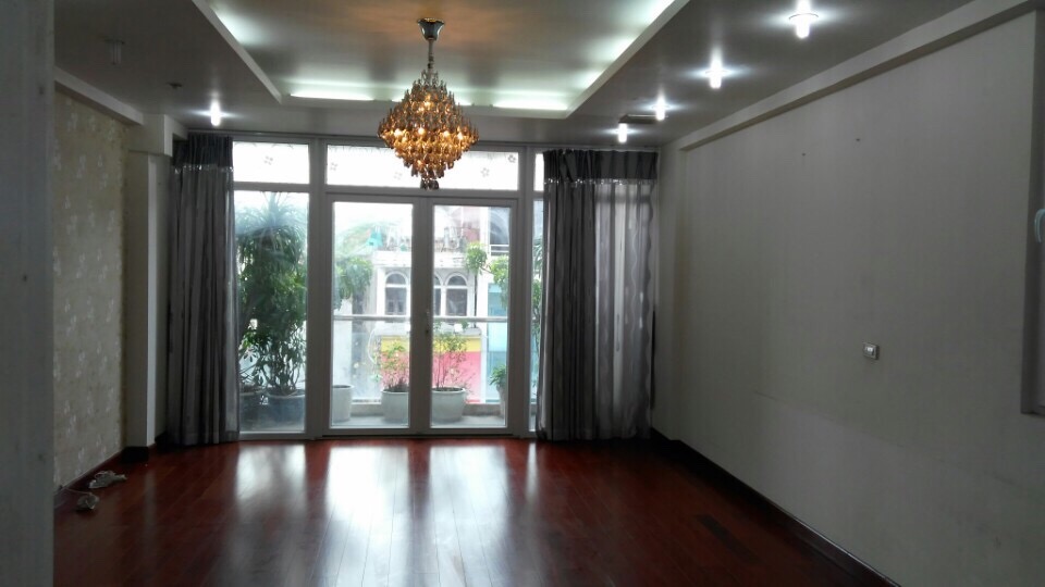 Office for lease with total area 80 sqm in Tay Son, Dong Da district