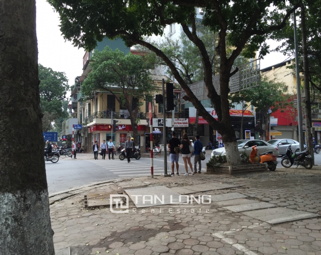Office leasing in Ba Trieu Street, Hai Ba Trung district 2