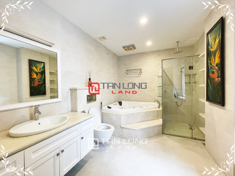 Outstanding Location, Luxurious Renovation in Central Vinhome Riverside Axis 11