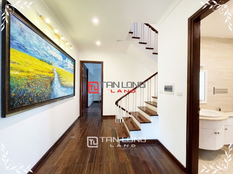 Outstanding Location, Luxurious Renovation in Central Vinhome Riverside Axis 14