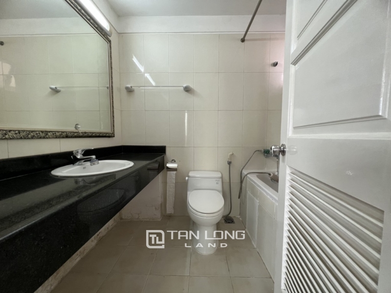 Pretty 3 - bedroom apartment in E5 Ciputra for lease 15
