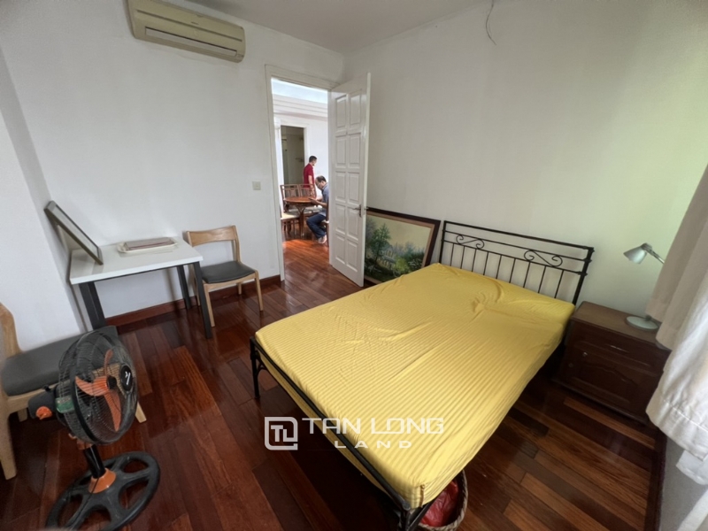 Pretty 3 - bedroom apartment in E5 Ciputra for lease 17