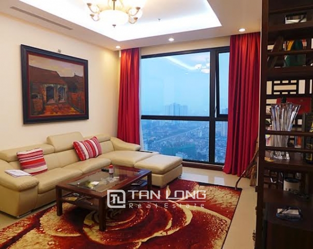 R5 Royal City 3 bedroom apartment for sale, full of modern furniture 1