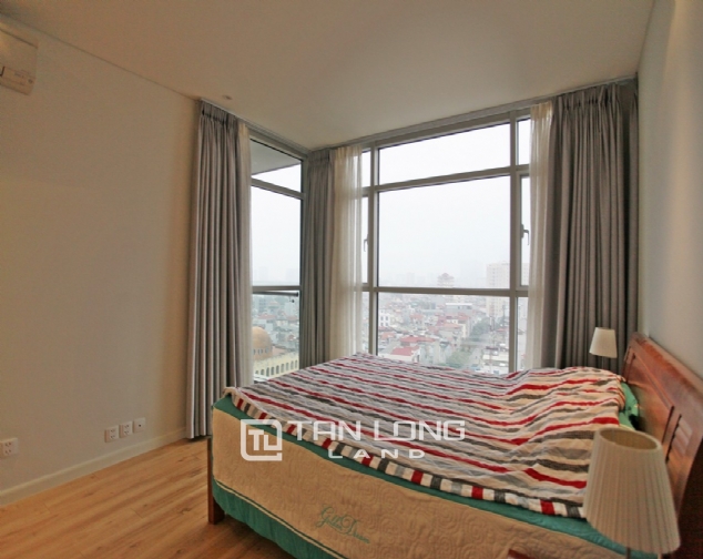 Reasonable 2 bedroom apartment for rent in Watermark, Lac Long Quan 7