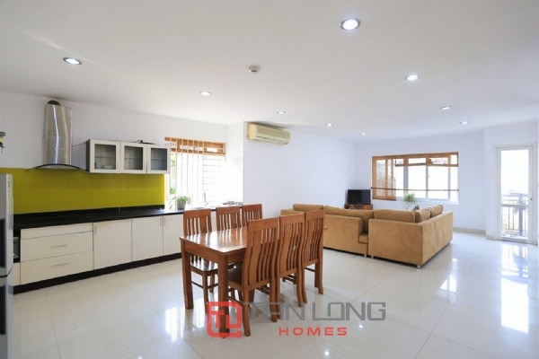 Reasonlably price 1 bedroom service apartment in Lac Long Quan to rent.