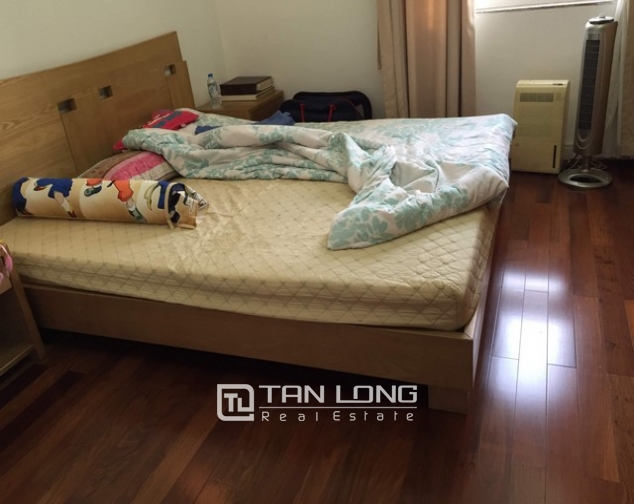 Red river view apartment with 3 bedrooms in Kinh Do building, Hai Ba Trung for rent 5