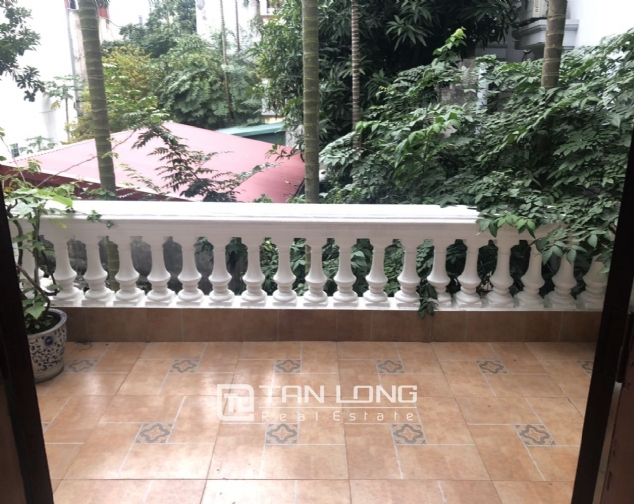 Renovated villa for rent on Xuan Dieu street, Tay Ho district 9
