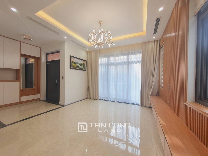 Rent out a new villa in Starlake Hanoi for full option 2