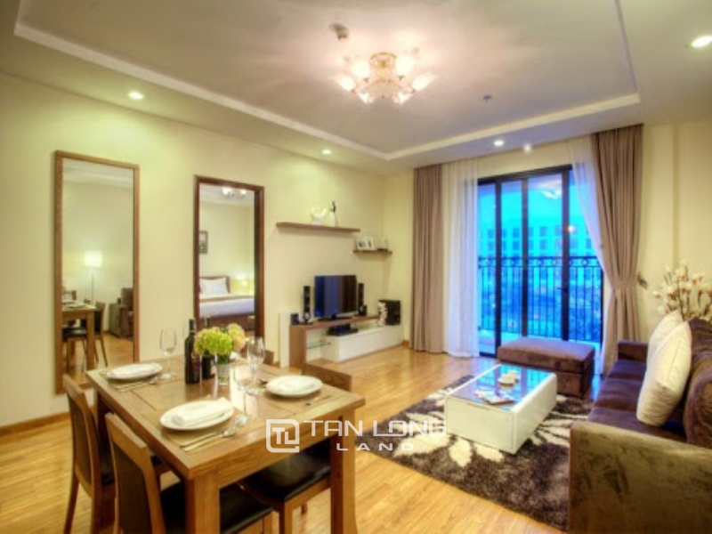Rental luxury apartment in D2 apartment at Giang Vo S: 130 m2, 3 bedrooms, lake view, price 14 million VND / month 1