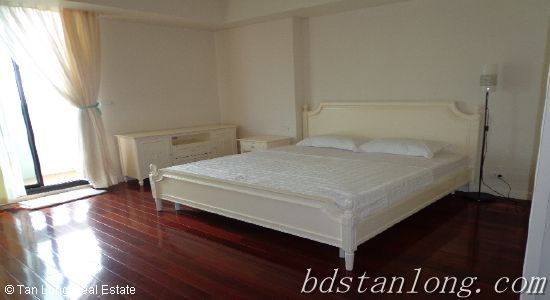 Rental luxury apartment in Pacific Park Place 33 Phan Boi Chau Hoan Kiem district 7