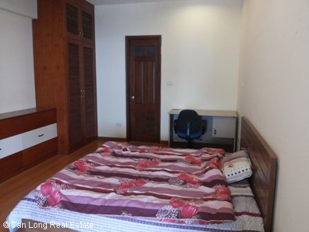 Renting 03 nice bedroom apartment at 29T1 Trung Hoa Nhan Chinh urban, Hanoi. 4