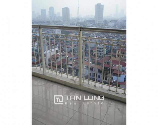 Renting 3 bedroom apartment in 15-17 Ngoc Khanh, Ba Dinh district 6