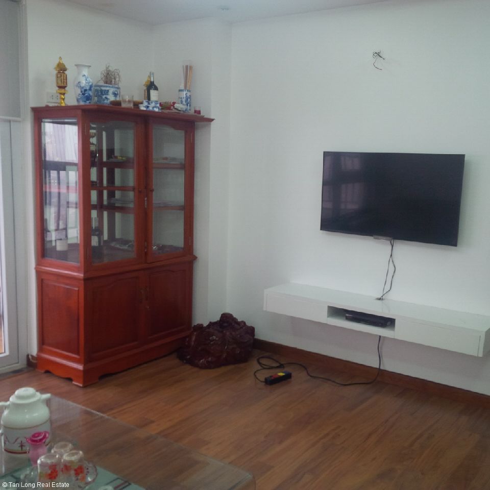 Renting a nice 2 bedroom apartment with full furniture at N07 building, Dich Vong, Cau Giay district. 2