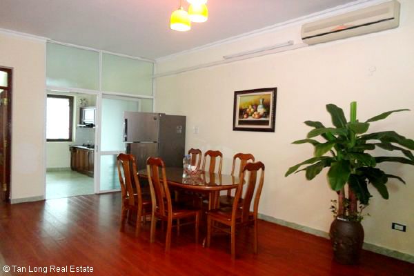 Renting beautiful apartment at 34T Trung Hoa Nhan Chinh urban. 4