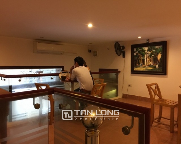 Renting house with 2 storey in Tran Quoc Toan, Hoan Kiem, Hanoi 3