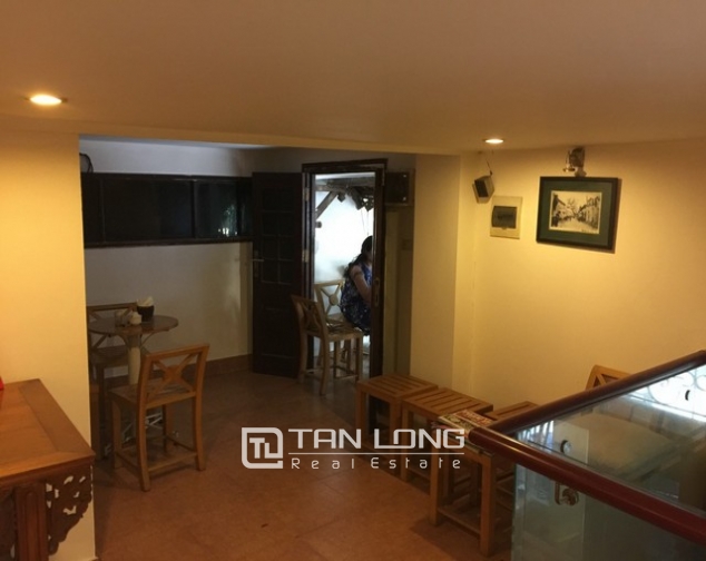 Renting house with 2 storey in Tran Quoc Toan, Hoan Kiem, Hanoi 4
