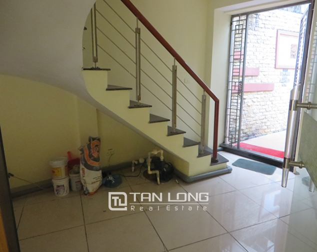 Road-front 3 storey house for rent in Ho Xuan Huong, Hai Ba Trung, Hanoi 7