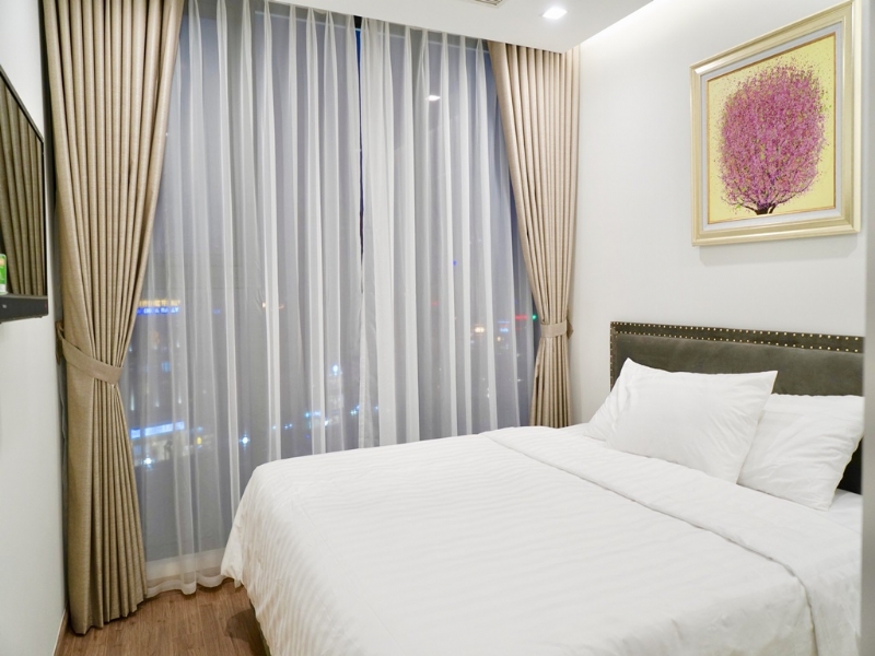 Royal 2-bedroom apartment for rent in M1 Vinhomes Metropolis Ba Dinh 19