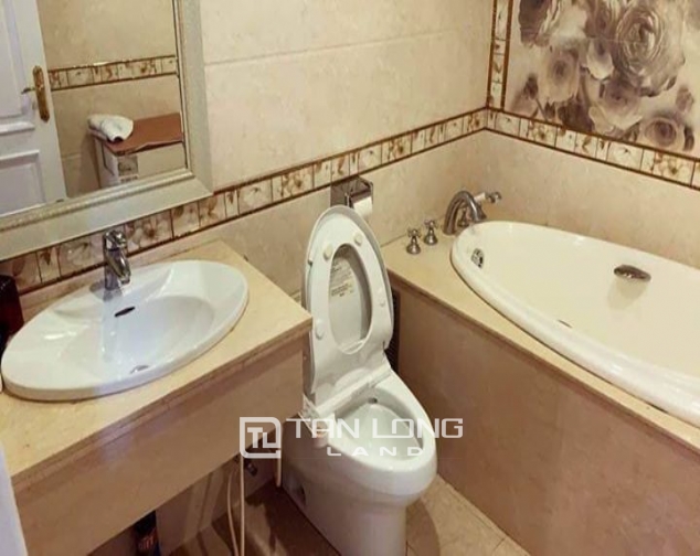 Royal stylish apartment for rent in Eurowindow Multicomplex, 27 Tran Duy Hung Str 4