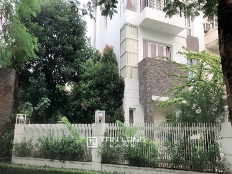 Selling corner villas in phase 1 of Nam Thang Long urban area - Ciputra Hanoi, cheap price of VND 125 million / m2 1