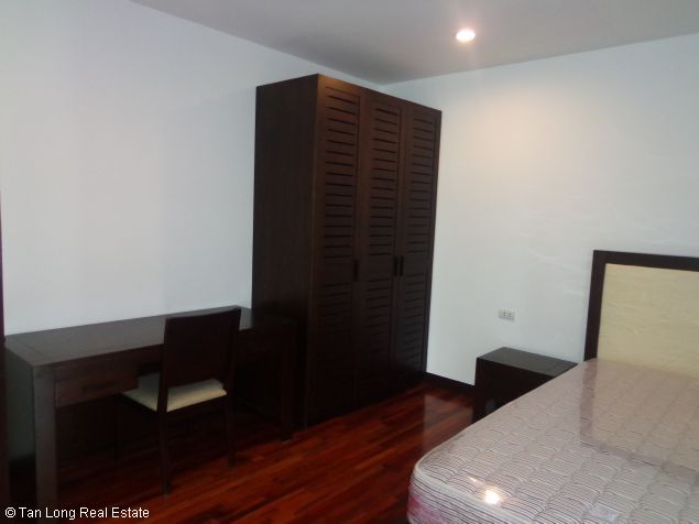 Serviced apartment lake view in Elegant Suites, Dang Thai Mai streets, Tay Ho 3