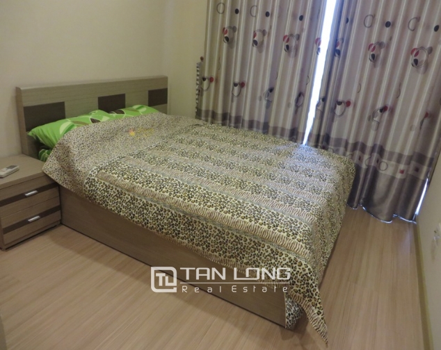 Spaciou and bright 3 bedroom apartment in Sky City Lang Ha for lease 8