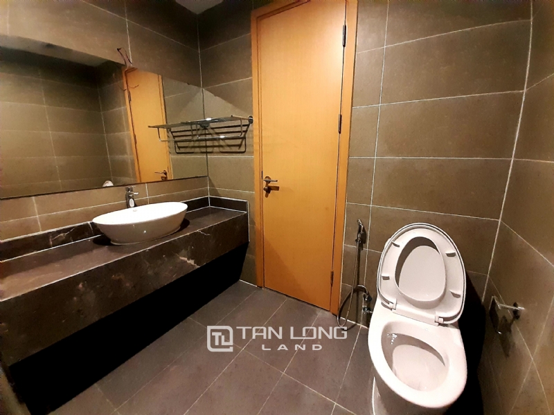 SPACIOUS 2 bedroom apartment for rent in Twin Tower, 265 Cau Giay 17