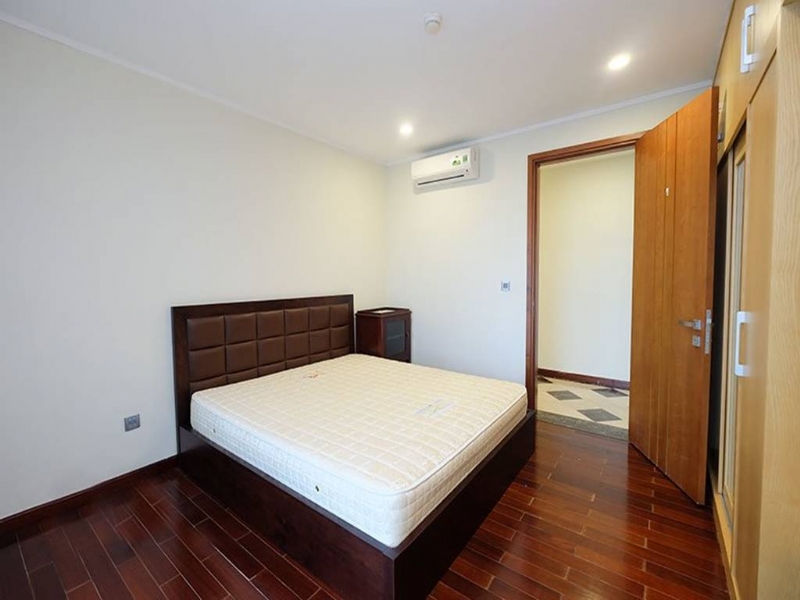 Spacious 267SQM / 4BDs apartment for rent in Ciputra 17