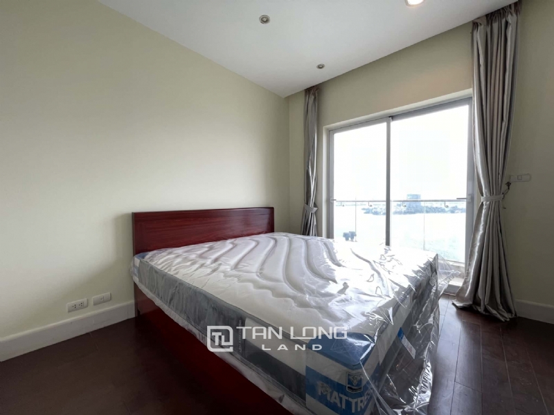 Spacious unfurnished apartment for rent in Golden Westlake Thuy Khue 9