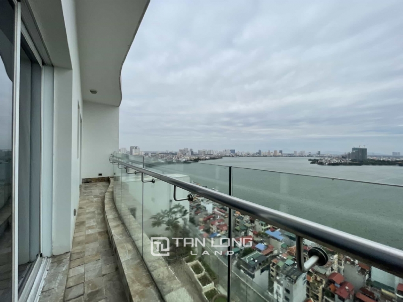 Spacious unfurnished apartment for rent in Golden Westlake Thuy Khue 26