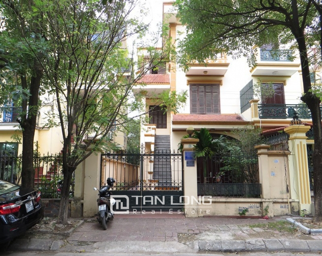 Spacious villa for rent in Thang Long International Village, Cau Giay dist, Hanoi 1