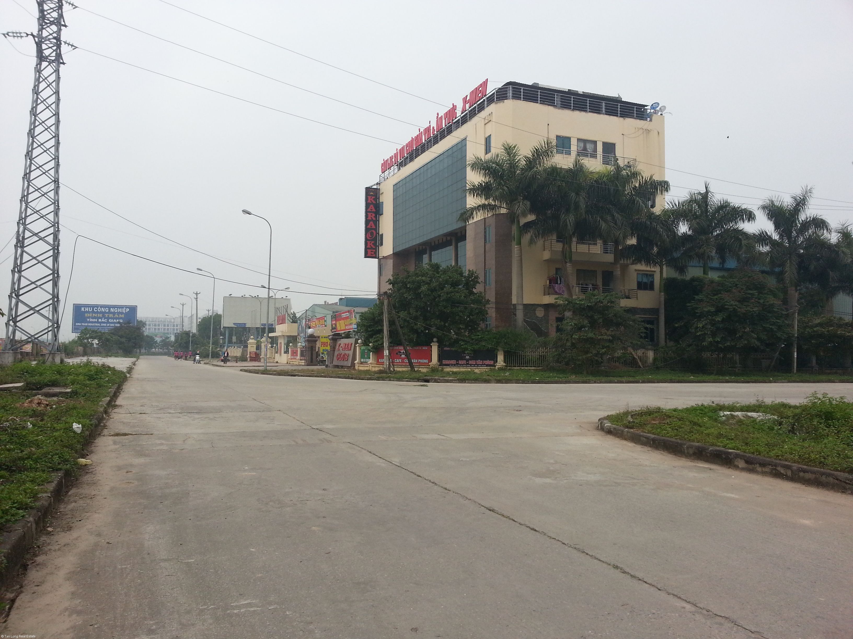 Spacious warehouse for rent in Dinh Tram industrial zone, Bac Giang province 2