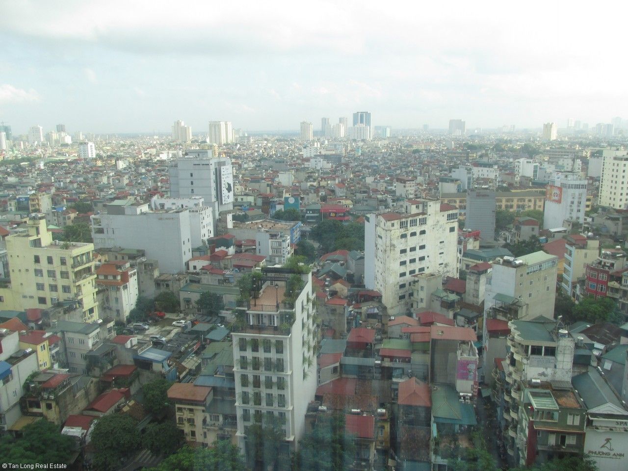 Splendid 2 bedroom apartment for rent in Hoang Thanh Tower, Mai Hac De, Hai Ba Trung, Hanoi 5