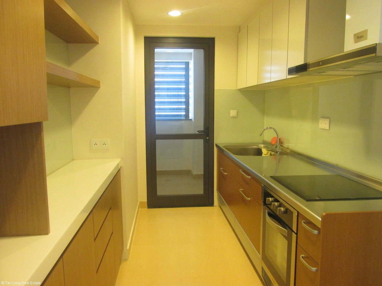 Splendid 2 bedroom apartment for rent in Hoang Thanh Tower, Mai Hac De, Hai Ba Trung, Hanoi 10
