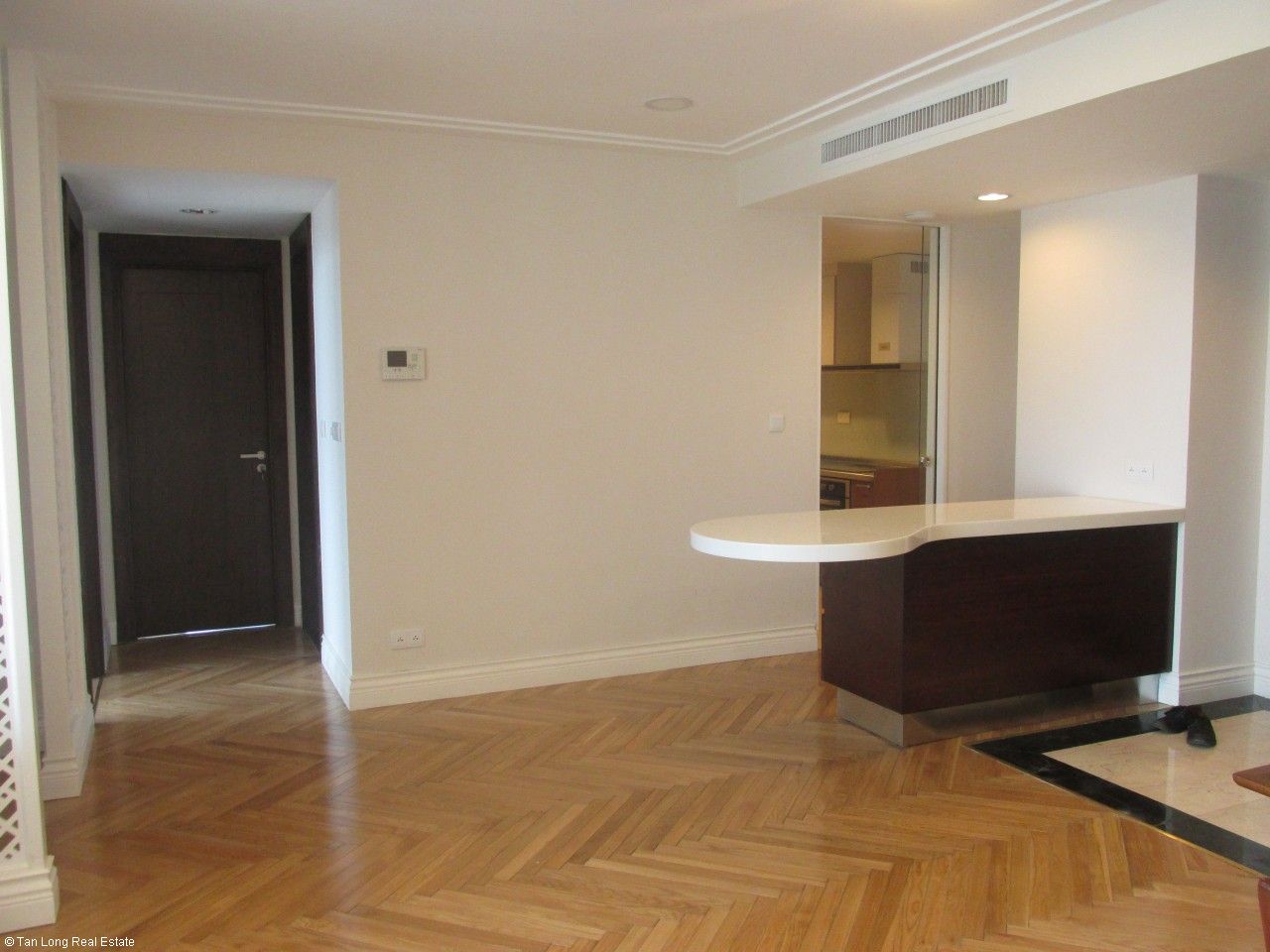 Splendid 2 bedroom apartment for rent in Hoang Thanh Tower, Mai Hac De, Hai Ba Trung, Hanoi 9