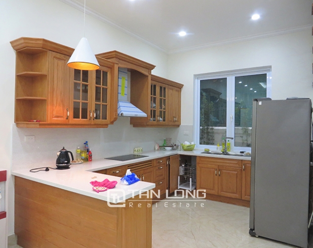 Splendid 3 bedroom villa for rent in Hoa Phuong 7, Vinhomes Riverside, Long Bien dist 6