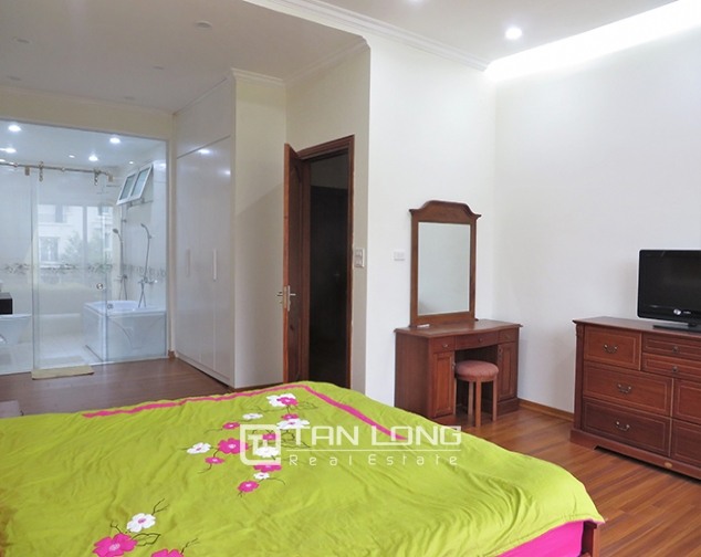Splendid 3 bedroom villa for rent in Hoa Phuong 7, Vinhomes Riverside, Long Bien dist 8