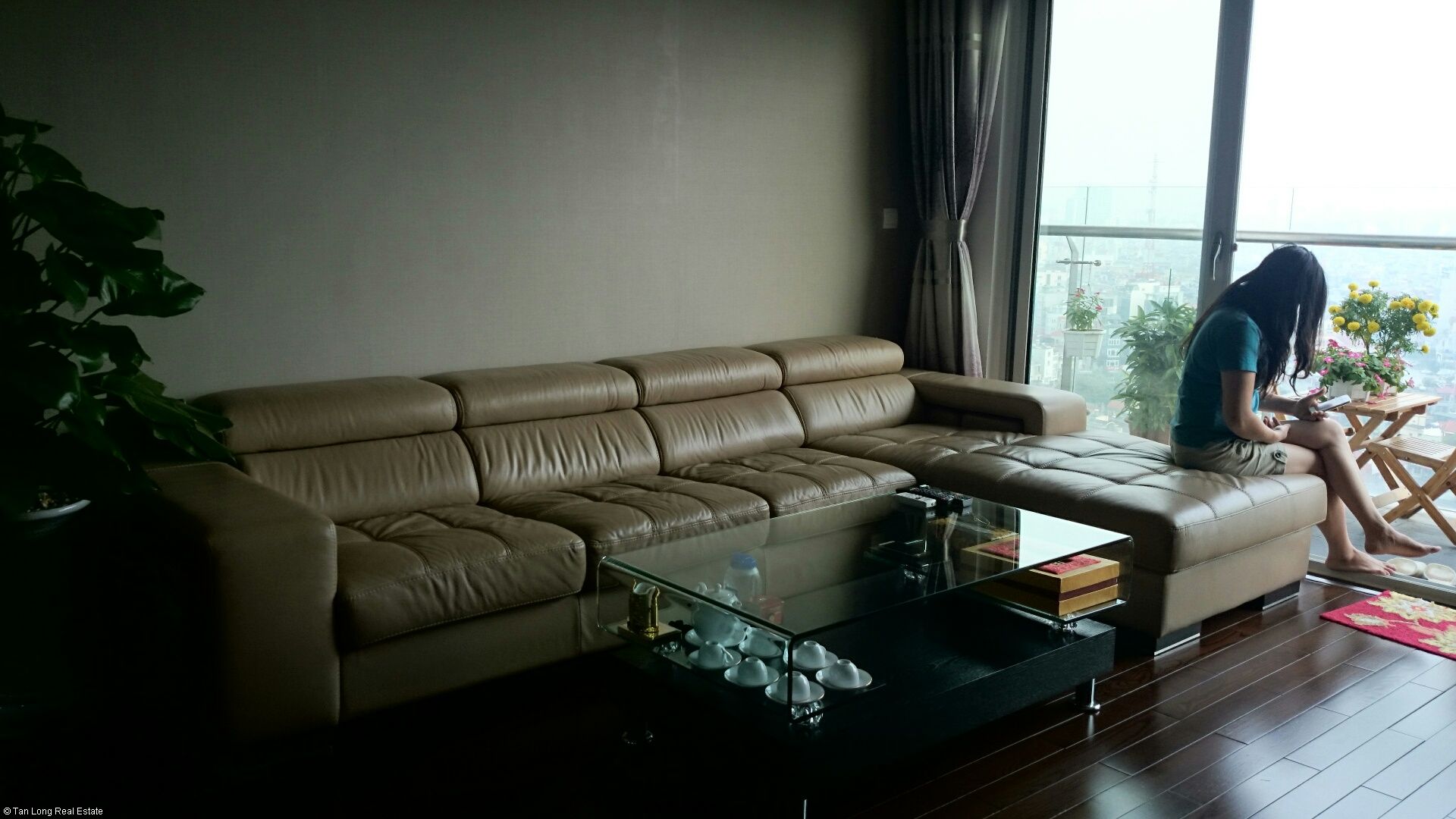 Stunning 3 bedrooms apartment for rent in Lancaster, Nui Truc street, Ba Dinh, Ha Noi 3