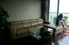 Stunning 3 bedrooms apartment for rent in Lancaster, Nui Truc street, Ba Dinh, Ha Noi
